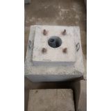 fornecedor de base de concreto para poste flangeado Novo Horizonte
