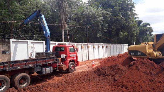 Comprar Muro Pré Fabricado para Galpão Louveira - Muro Pré Fabricado Concreto