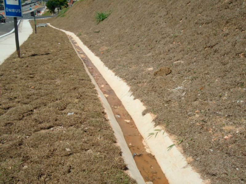 Drenagem de água em Rodovia Ibaté - Drenagem de água da Chuva
