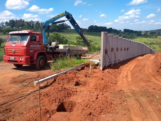 Empresa de Muro Concreto Pintado Mineiros do Tietê - Muro de Concreto Pré Moldado