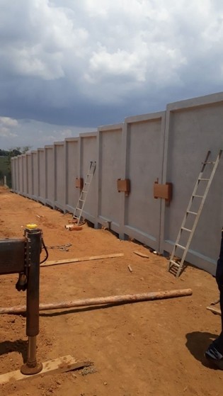 Muro em Concreto Armado Ribeirão Branco - Muro de Concreto Pré Moldado