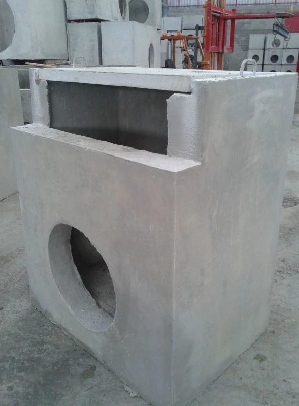 Boca de lobo pré-fabricada em concreto