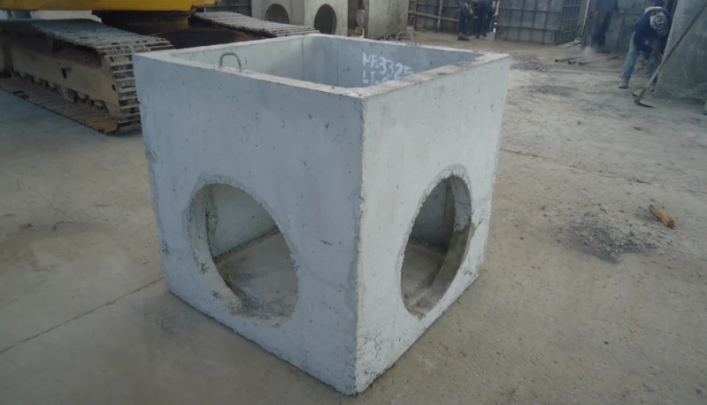 Caixa de passagem pré-moldada