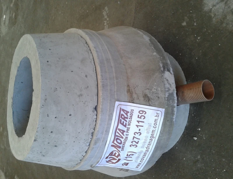 Cone de esgoto comercial