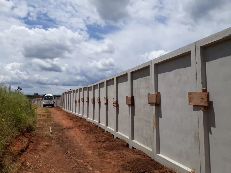 Muro de concreto armado pré-moldado