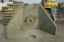 Muros de ala pré-moldados