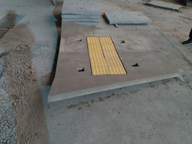 Rampa de acessibilidade pré-moldada em concreto