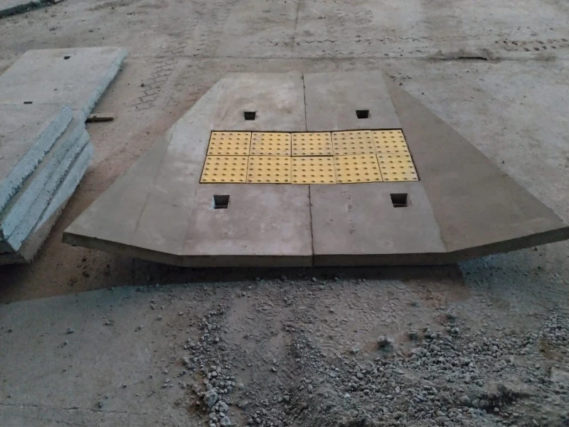 Rampa pré-moldada para acesso de deficientes