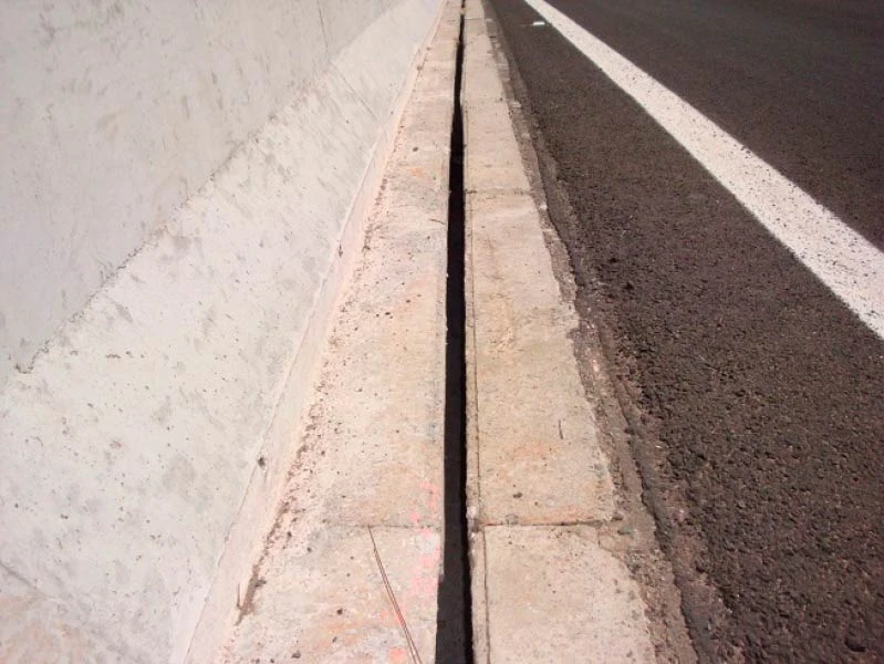 Serviço de drenagem para rodovias